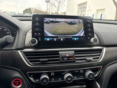 Used 2022 Honda Accord EX-L image 12
