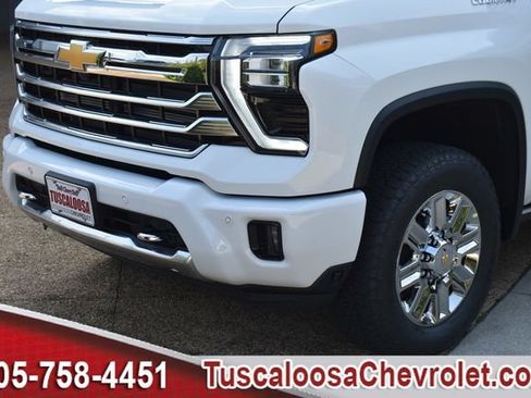 New 2026 Chevrolet Silverado 2500 High Country w/ High Country Premium Package AWD/4WD image 36