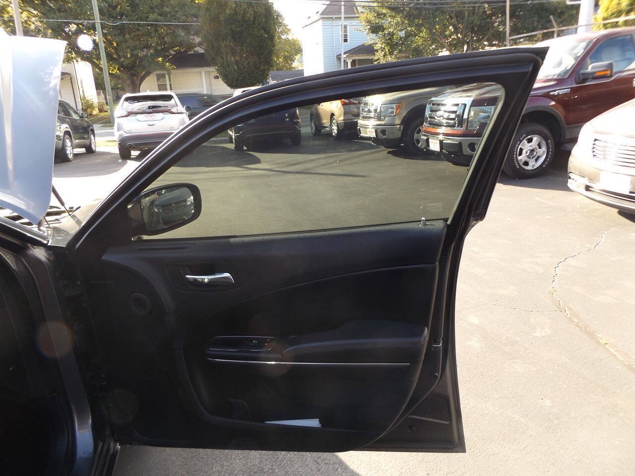 Used 2014 Dodge Charger SE AWD/4WD image 26