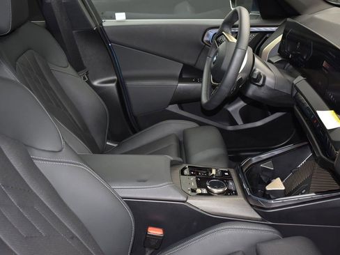 Used 2025 BMW X3 xDrive30i w/ Convenience Package image 24