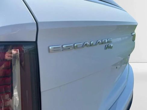 New 2025 Cadillac Escalade IQ Luxury 1 image 25