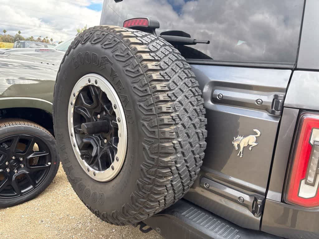 Used 2022 Ford Bronco Badlands w/ Sasquatch Package AWD/4WD image 11