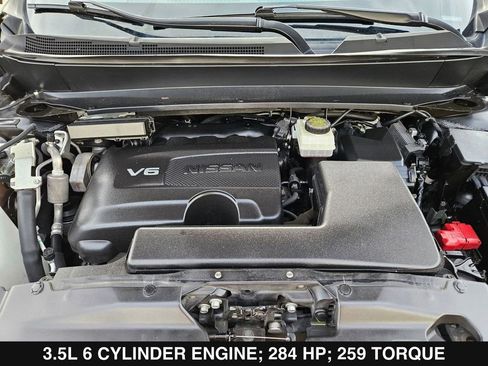 Used 2020 Nissan Pathfinder SL image 39