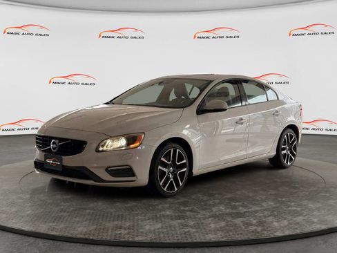 Used 2017 Volvo S60 T5 Dynamic w/ Vision Package AWD/4WD image 2