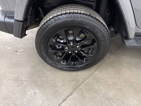 Used 2023 Jeep Wrangler Unlimited Sahara w/ Cold Weather Group image 24