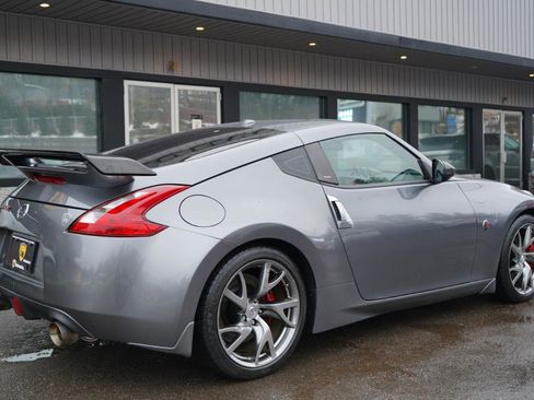 Used 2016 Nissan 370Z Coupe image 5