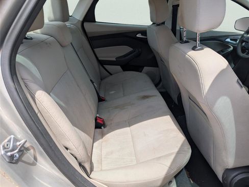 Used 2016 Ford Focus SE image 30
