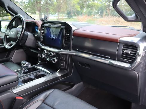 Used 2021 Ford F150 Lariat AWD/4WD image 17