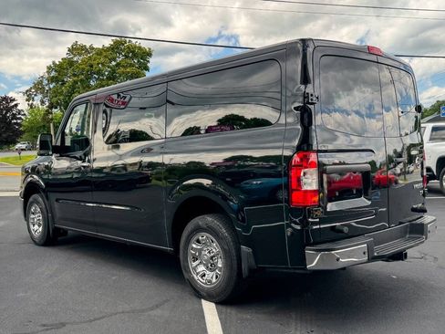 Used 2018 Nissan NV 3500 SV w/ Navigation Package RWD image 6