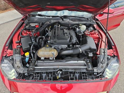 Used 2018 Ford Mustang Coupe image 22