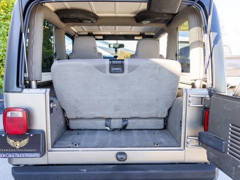 Used 2003 Jeep Wrangler Sahara image 5