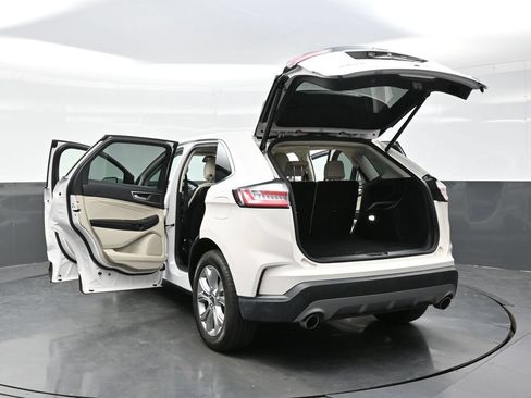 Used 2019 Ford Edge Titanium w/ Cold Weather Package AWD/4WD image 47