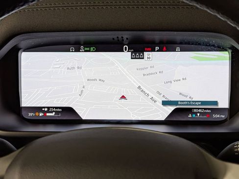 Used 2021 Land Rover Defender 110 image 33