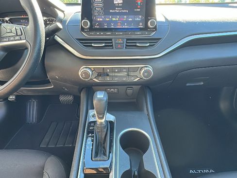 Certified 2022 Nissan Altima 2.5 SV image 21