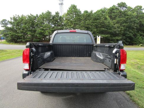 Used 2016 Toyota Tacoma SR AWD/4WD image 5