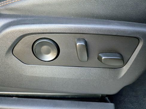 Used 2024 GMC Sierra 2500 AT4 w/ AT4 Premium Plus Package image 29