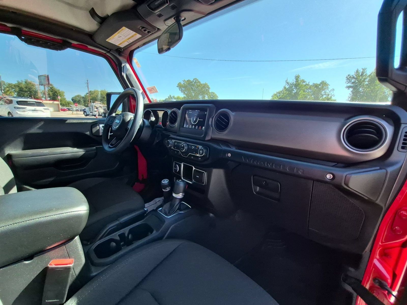 Used 2022 Jeep Wrangler Sport AWD/4WD image 27