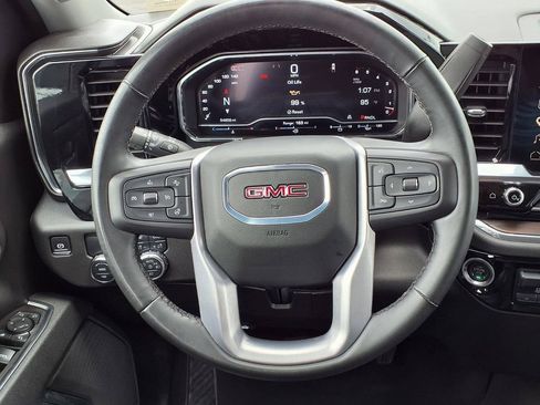 Used 2025 GMC Sierra 1500 SLT RWD image 20
