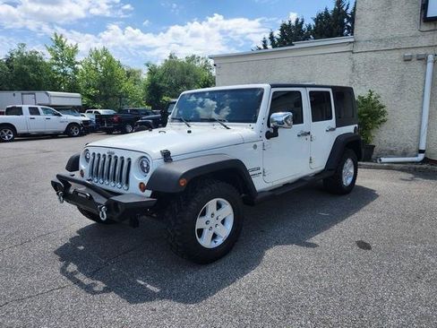 Used 2010 Jeep Wrangler Unlimited Sport AWD/4WD image 3