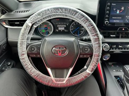 Used 2021 Toyota Venza XLE w/ Softex Package AWD/4WD image 32