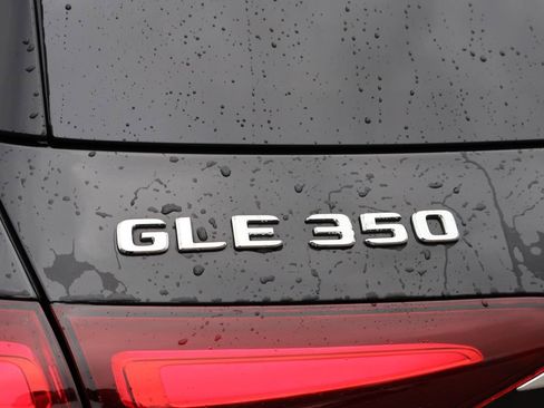 Used 2025 Mercedes-Benz GLE 350 4MATIC image 8
