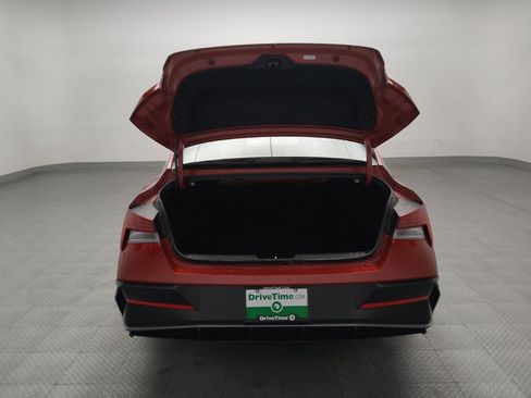 Used 2025 Hyundai Elantra SEL image 29