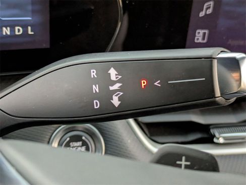 Used 2025 Chevrolet Equinox LT image 23