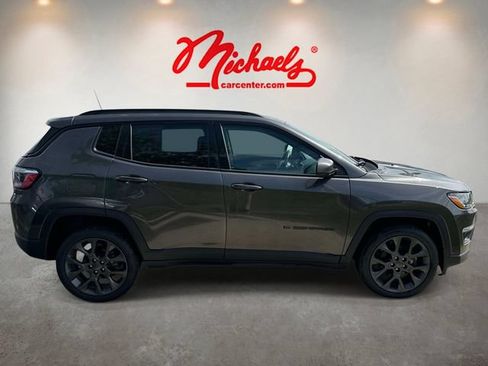 Used 2021 Jeep Compass Latitude AWD/4WD image 2