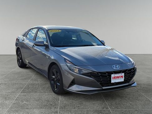 Certified 2023 Hyundai Elantra SEL image 7