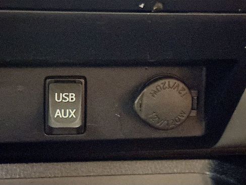 Used 2017 Toyota Tundra 1794 Edition image 31