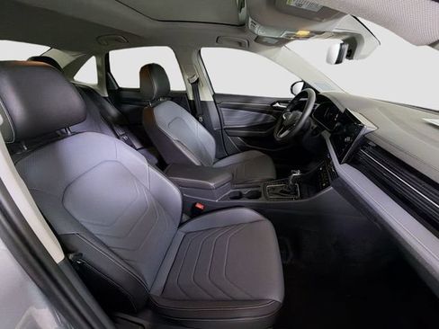 New 2025 Volkswagen Jetta SEL FWD image 27