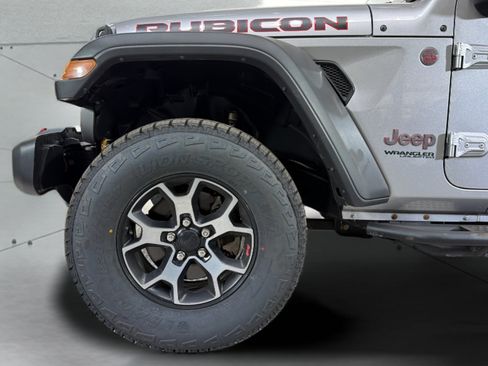 Used 2018 Jeep Wrangler Unlimited Rubicon AWD/4WD image 36
