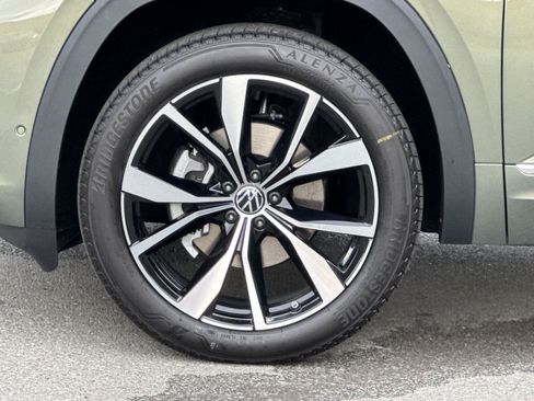New 2026 Volkswagen Atlas SEL Premium R-Line AWD/4WD image 24