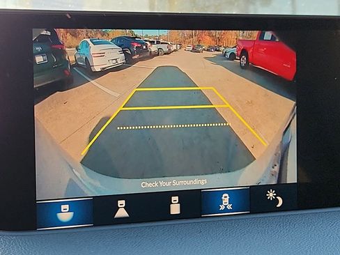 Used 2024 Acura MDX FWD image 25