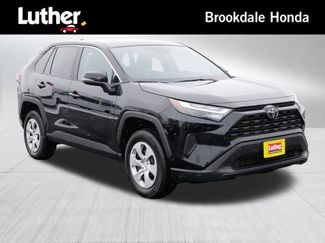 Used 2025 Toyota RAV4 LE video 1