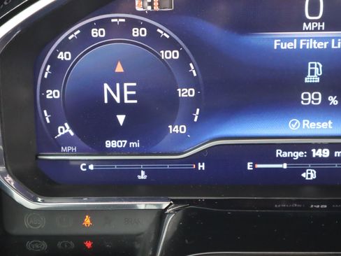 Used 2025 Chevrolet Silverado 2500 LTZ w/ LTZ Plus Package image 27