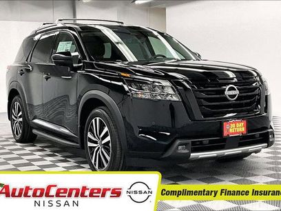 New 2025 Nissan Pathfinder Platinum w/ Lighting Package (N93)