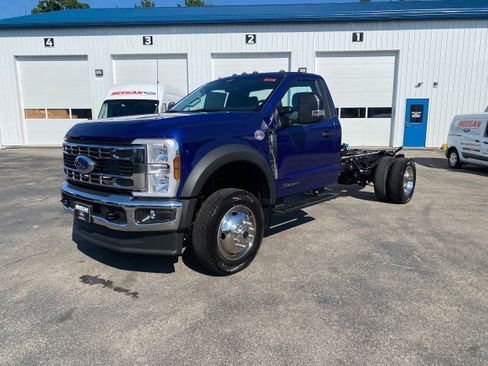 New 2026 Ford F550 4x4 Regular Cab Super Duty image 2
