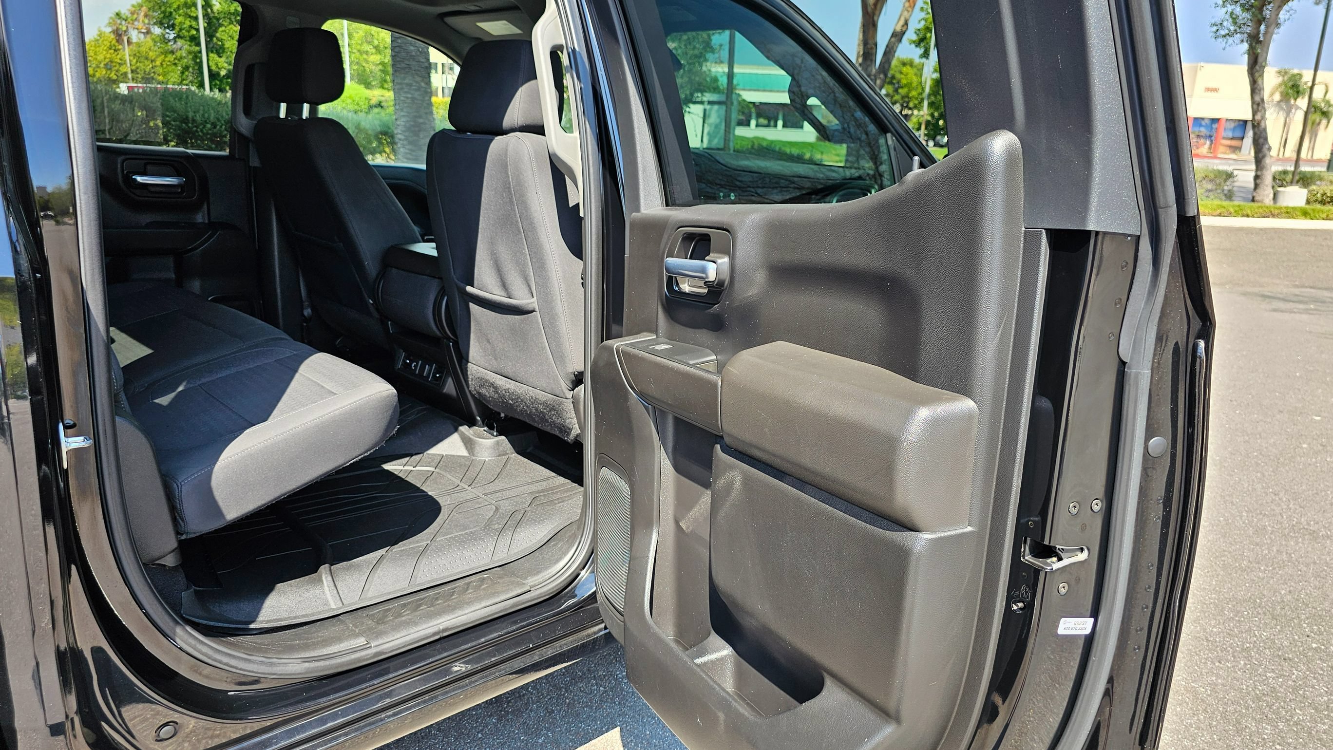 Used 2022 Chevrolet Silverado 1500 LT w/ LPO, Liner Protection Package RWD image 25
