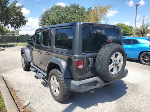 Used 2020 Jeep Wrangler Unlimited Sport S AWD/4WD image 4