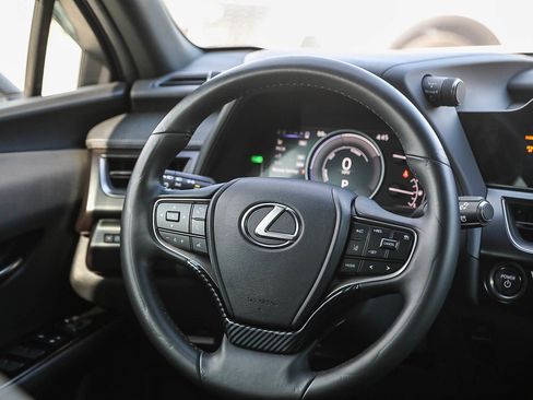Used 2024 Lexus UX 250h FWD image 15