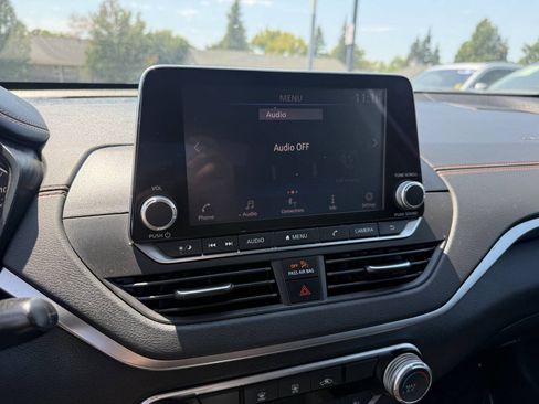 Used 2020 Nissan Altima 2.5 SR FWD image 7