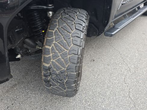 Used 2024 Toyota Tacoma TRD Sport image 34