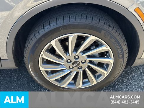 Used 2024 Lincoln Corsair Reserve FWD image 15