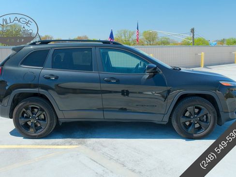 Used 2016 Jeep Cherokee High Altitude AWD/4WD image 2