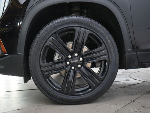 Used 2025 GMC Acadia Elevation w/ Elevation Premium Package AWD/4WD image 30