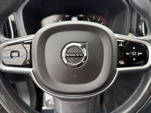 Used 2018 Volvo XC60 T6 Inscription w/ Convenience Package AWD/4WD image 22