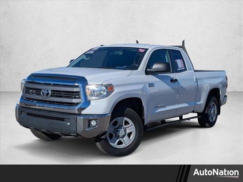 Used 2015 Toyota Tundra SR5 image 1