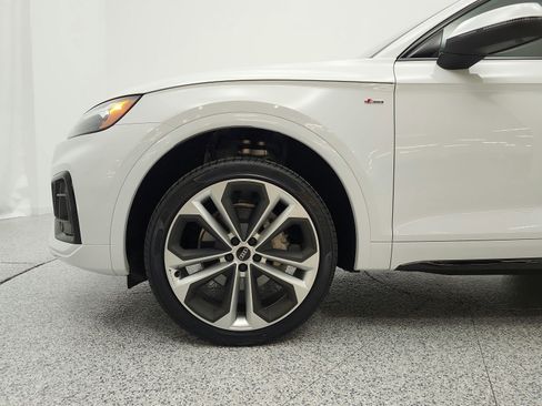 Used 2023 Audi Q5 2.0T Premium Plus w/ Premium Plus Package AWD/4WD image 38