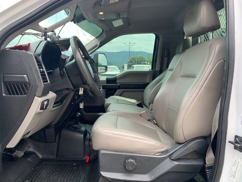 Used 2019 Ford F550 4x4 Regular Cab Super Duty image 10